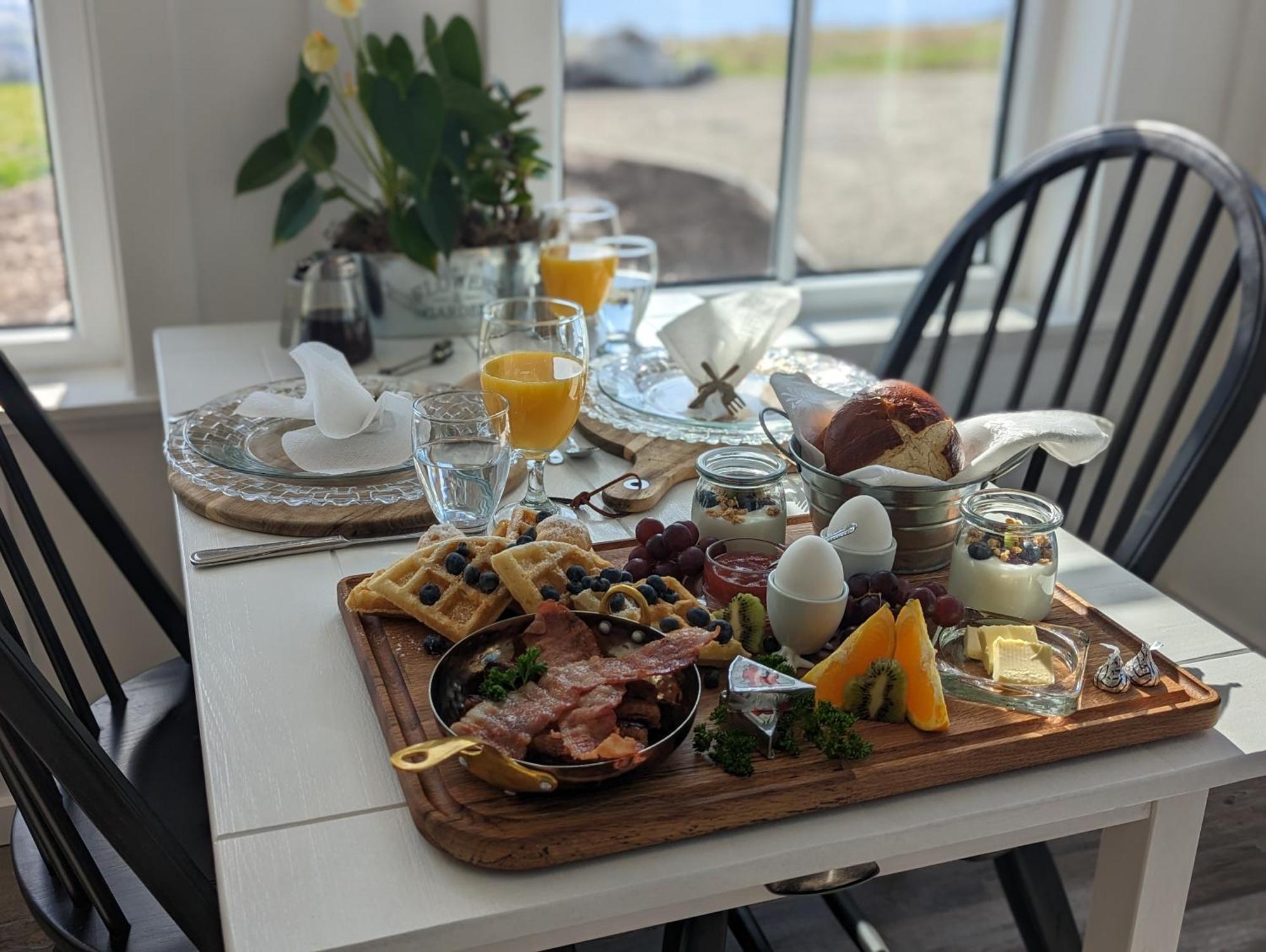 كيلونا الغربية Autumn Lane B&B, Farmhouse Elegance & Stunning Lakeviews المظهر الخارجي الصورة